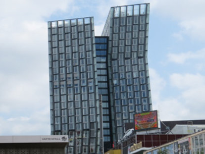 Altmann & Böhning: Ausstattung des kompletten Gebäudes, Starkstrom und Nachrichtentechnik